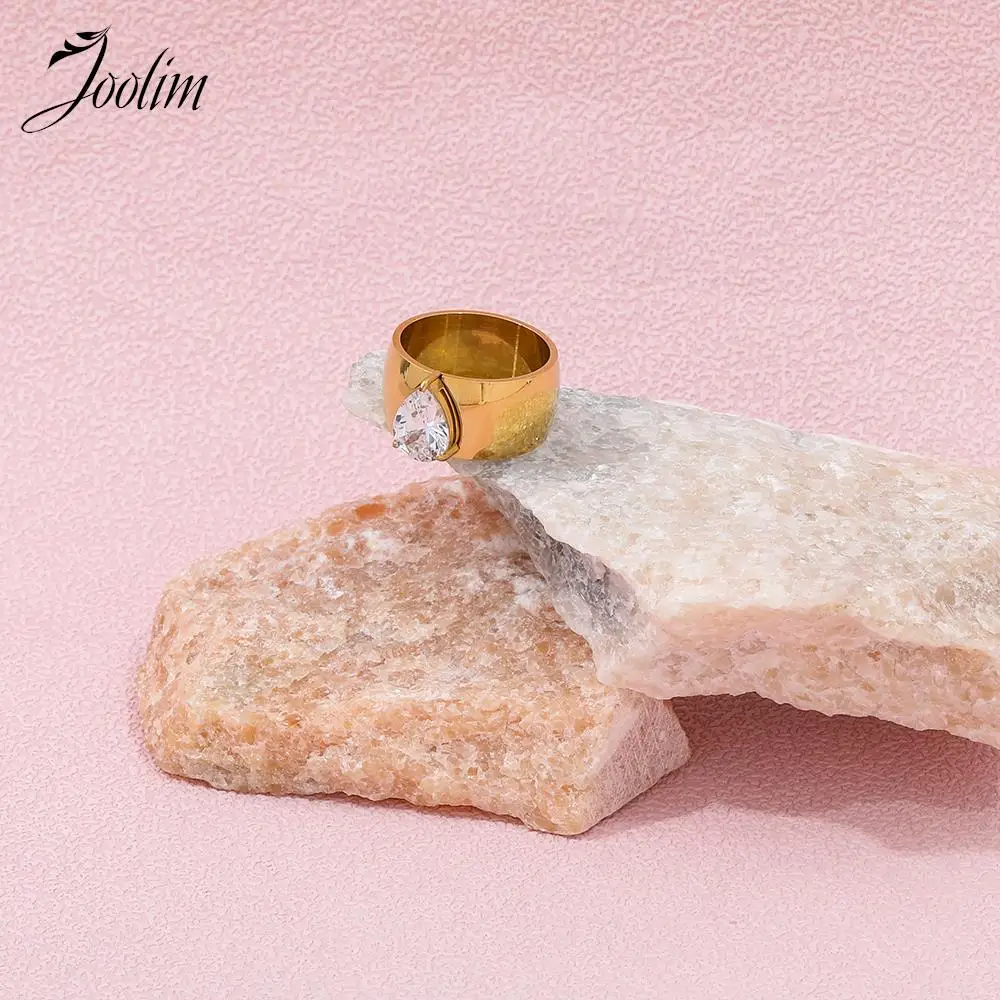 Joolim Jewelry Wholesale High End PVD Tarnish Free Chunky Luxury Love Peach Heart Band Stainless Steel Finger Ring for Women