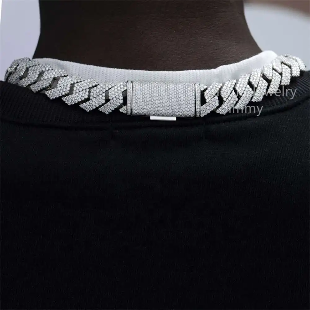 Luxury Custom Made 19mm 3row Fl Moissanite Gra Certififcates Customized Name Lock Iced Out Miami Cuban Link.