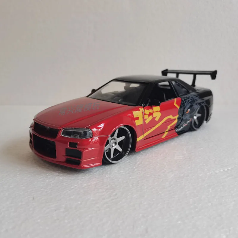 

Jada масштаб 1:24, совместимый бренд Nissan GTR34, копия игрушечного автомобиля из сплава 2002, украшение для сцены, классический коллекционный сувенир
