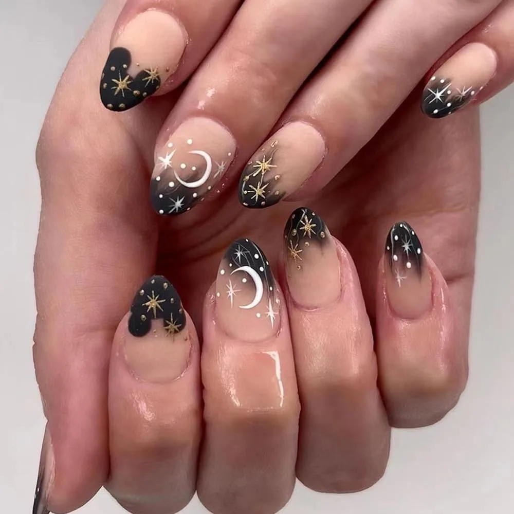 Oval Short Press on Nails with Gold Star Design for Women and Girls, 24 Pieces
