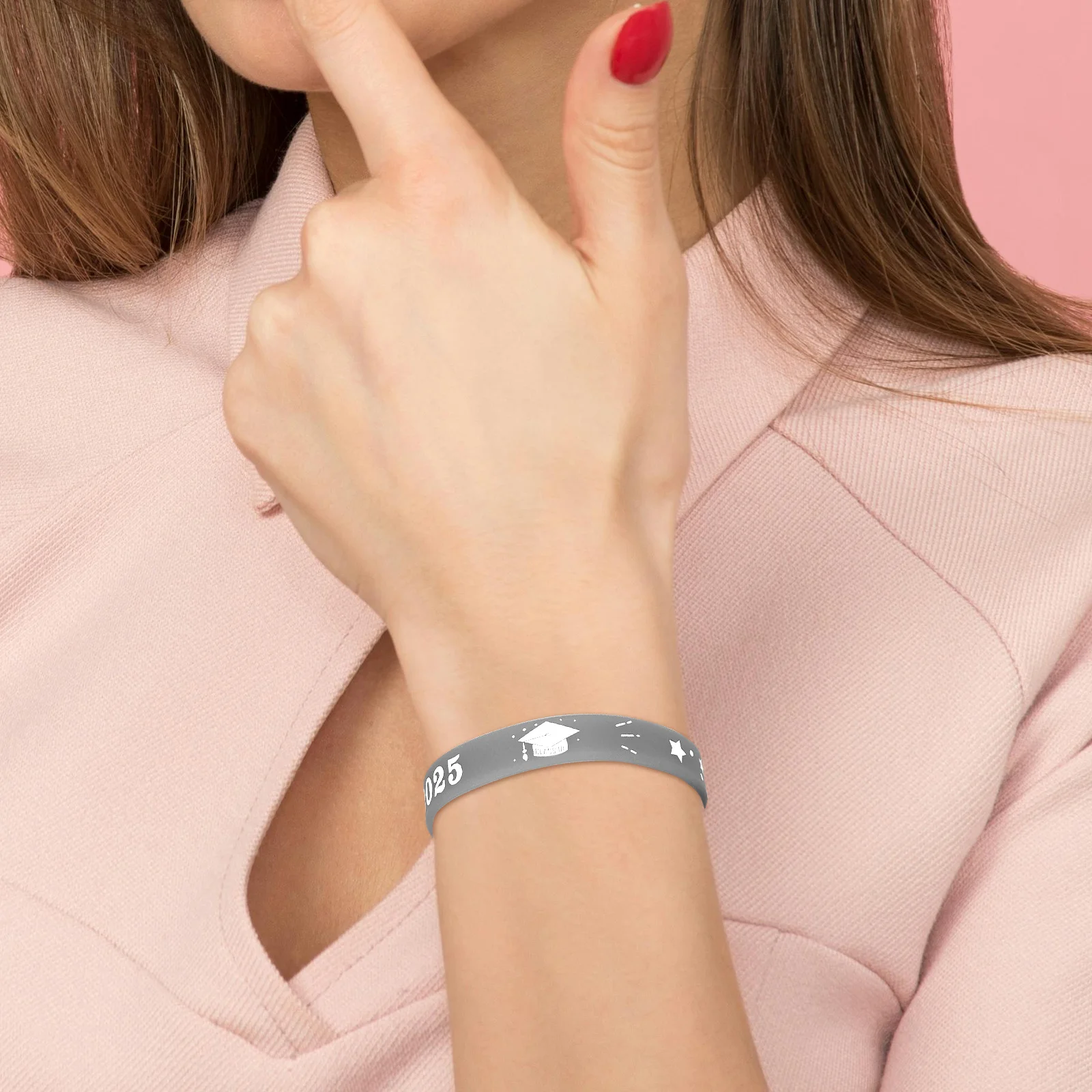 

24Pcs Class of 2025 Graduation Bracelets Silicone Wristbands for Parties Events Students Teachers Long-Lasting Comfortable Wear