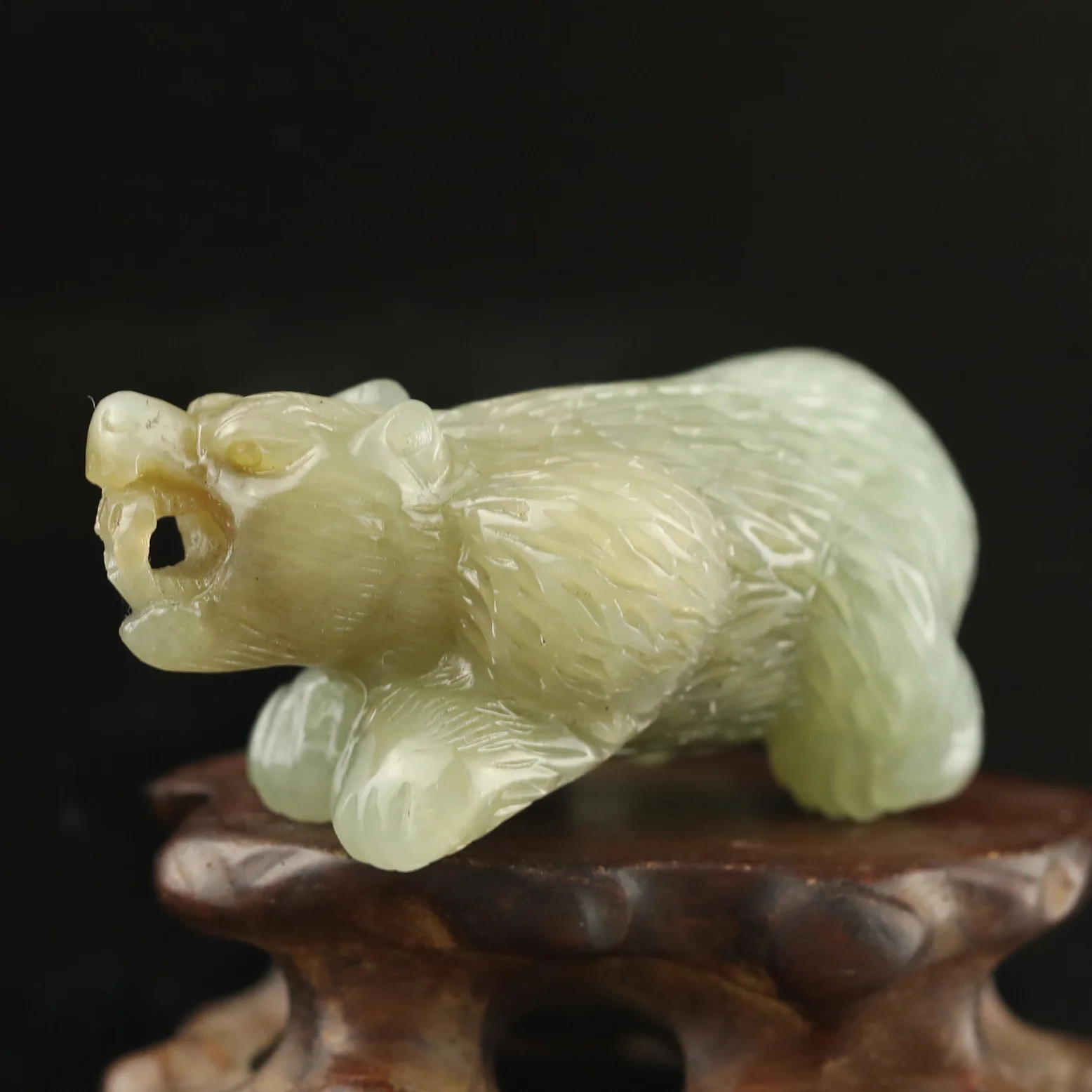 China natural hetian jade hand-carved statue bear pendant d12