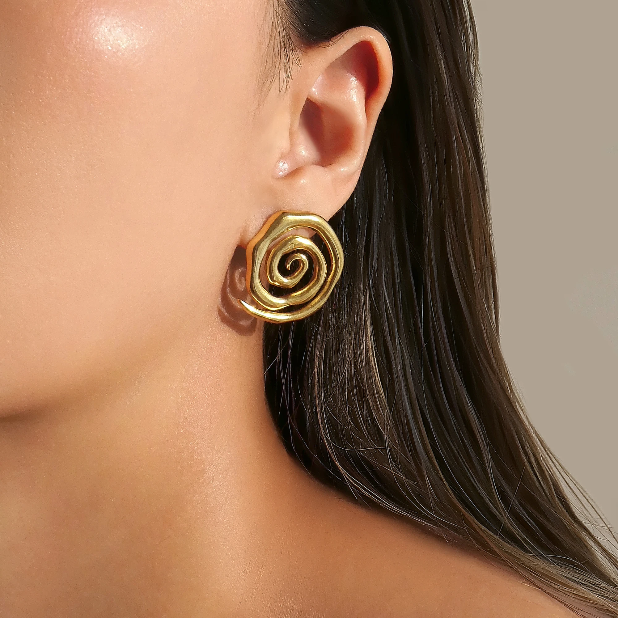 DASEIN Summer New Boho Vortex Super Shine Earrings INS 18k Gold Plated Hypoallergenic Stainless Steel Theater Props Jewelry
