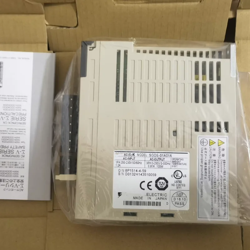 

Совершенно новый оригинальный робот-драйвер Yas-ka-wa SGDR-SDA350A01/BSGDR-SDA710A01B/SGDR-SDA350A01B сервопривод