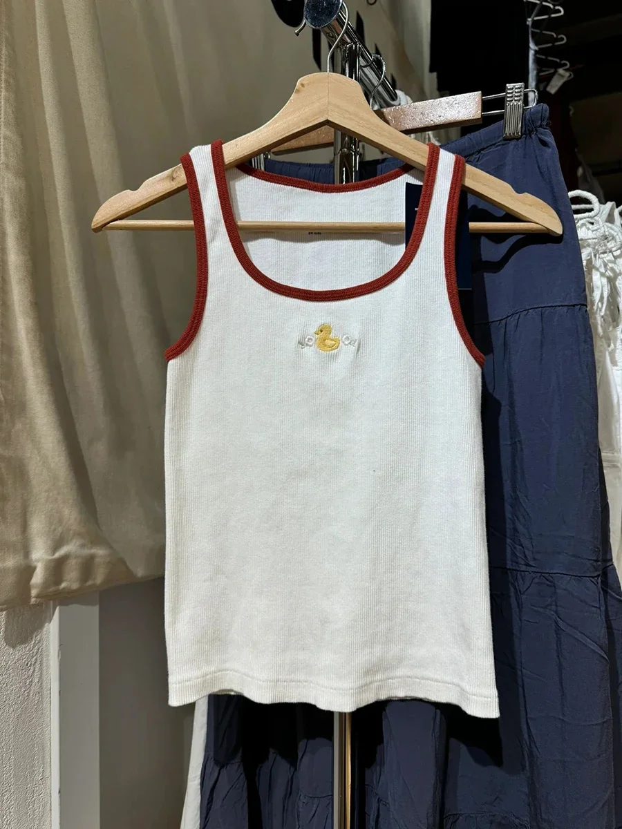 Adorable Miniature Duck Embroidered Sleeveless Tank Tops for Women Spring U-Neck Camisoles Casual Vintage Style Sweet Slim Vest