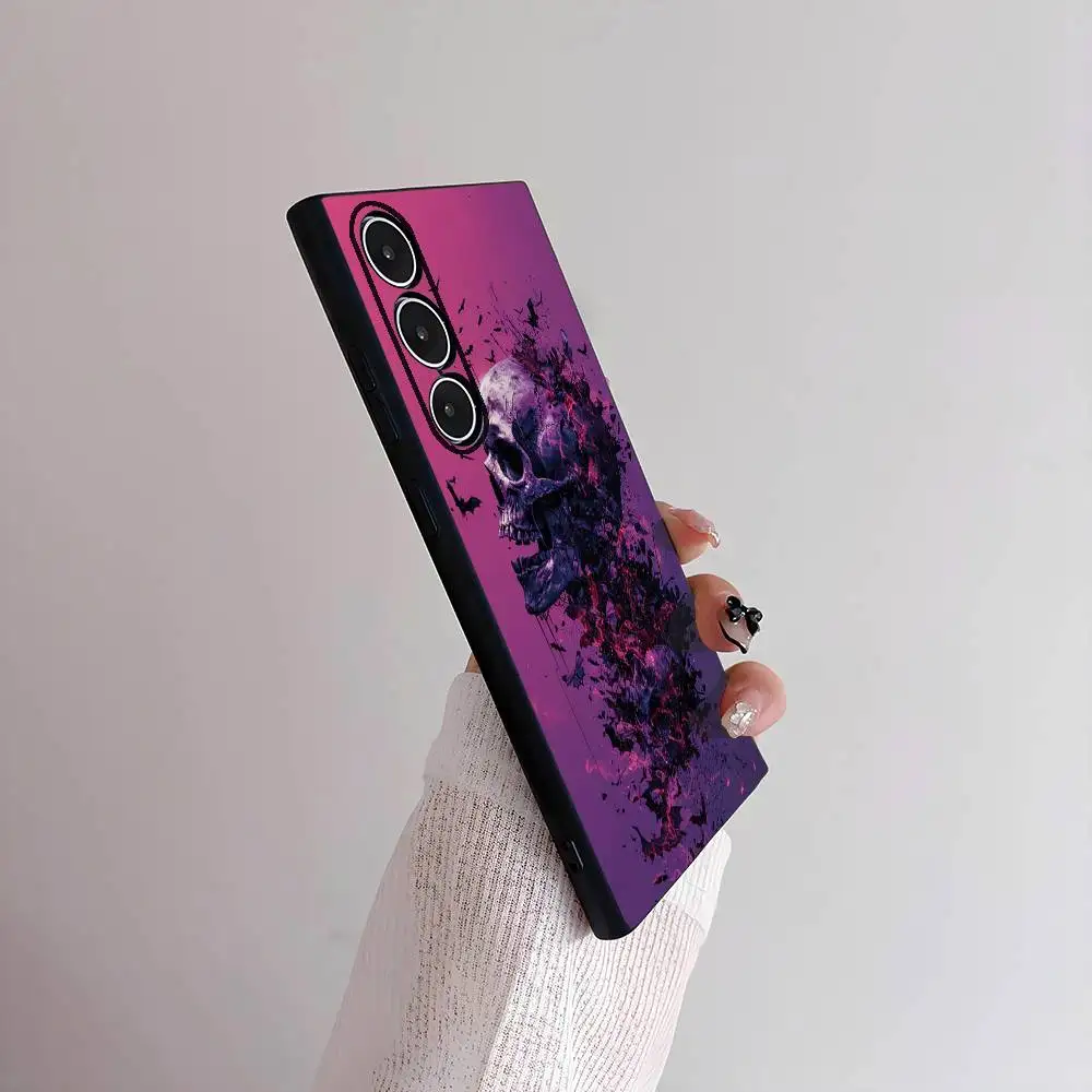 カラフルな骸骨とコウモリのスマホケース、Sシリーズ（S21、S22、S23、S24、S25、FE、Plus、Ultra）対応、TPU素材で肌に優しいソフトケース