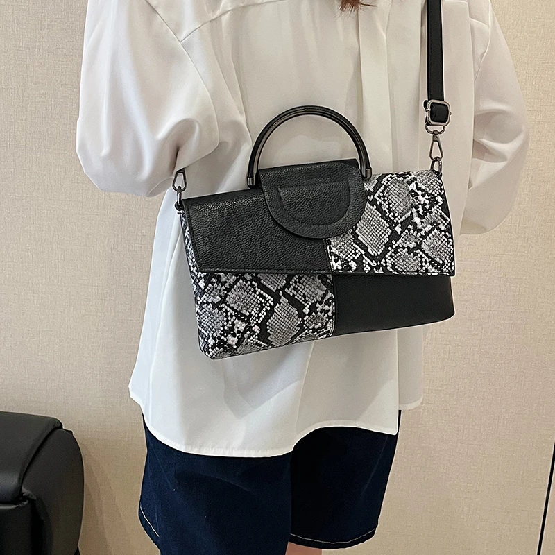 

Classic Chic Diaper Bags For Ladies: Luxury Leather Crossbody Messenger, Elegant Simple Vintage Fashionable Large Capacity Tote