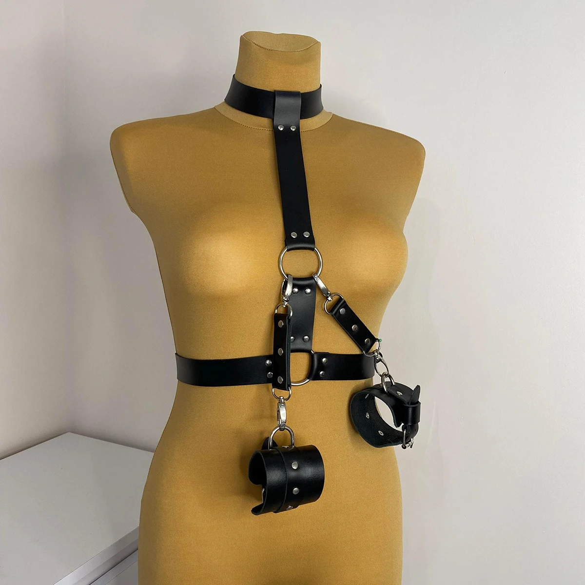 1 Set Leather Sling Collar Leather Body Bondage Belt Leather Collar Wrist Sleeve Bondage Bondage Back Slave