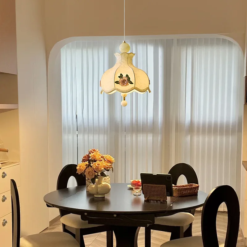 French Romantic Embroidery Flowers Pendant Lights Vintage Atmoshere Luminaire Living Room Bedroom Restaurant Decor Hanging Lamps