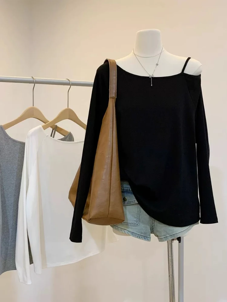 Elegant Black Asymmetrical Shoulder Long Sleeve T-Shirt Women's Early Autumn Design Slimming Top Simple Yet Unique Feeling