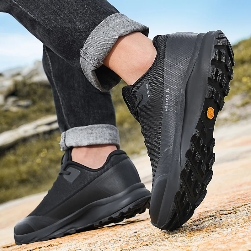 New Men Golf Shoes Comfortable Lightweight Shoes for Golfing Size 39-45 Top Quality Golfer Sneakers Waterproof Footwears