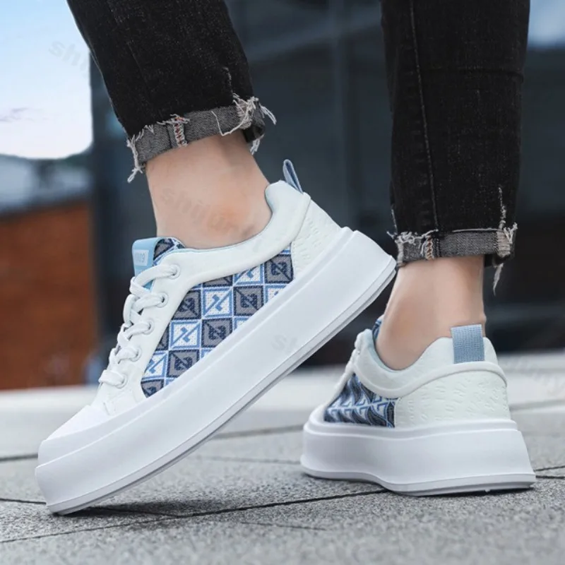 

2025 Autumn New Niche Design Fashion Casual Thick Soled Sports Shoes for Men Low Top Comfortable Versatile Print Chunky sneakers
