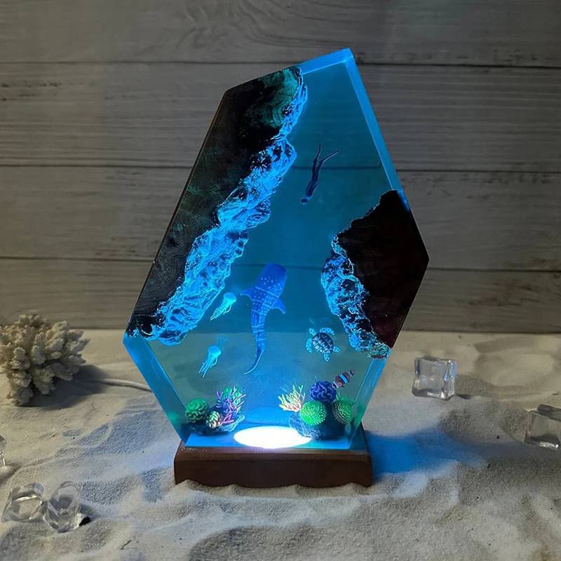 Underwater Adventure Organism Resin Table Light Creactive Art Decoration Lamp Whale Turtle Divers Theme Night Light USB Charge