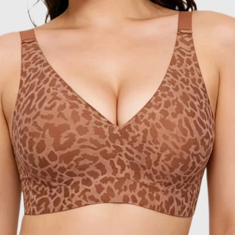Women's Deep V Seamless Wire-Free Bra Jelly-like Soft Support Full Cup Thin Molding Leopard Print Plus Size Breathable Bra