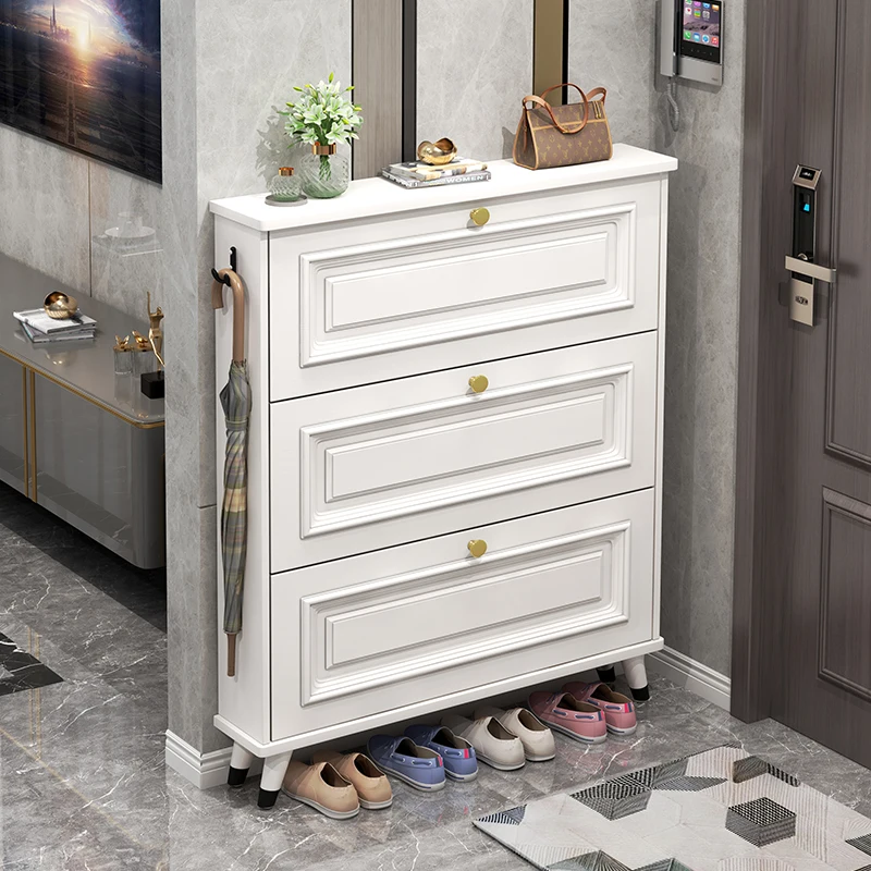 شقة صغيرة أمريكية رفيعة للغاية جديدة 2025 على باب المنزل، رف ضيق للتخزين في المدخل