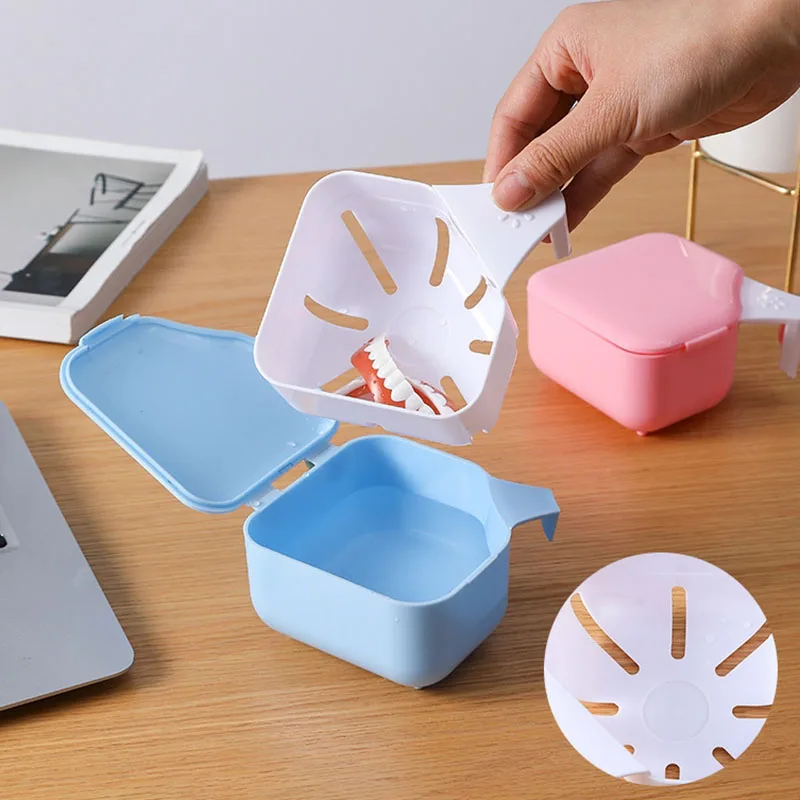 

Denture Storage Box Elderly Person Soaking Teeth Box Invisible Braces Clean The Convenient Storage Box Dustproof Antibacterial