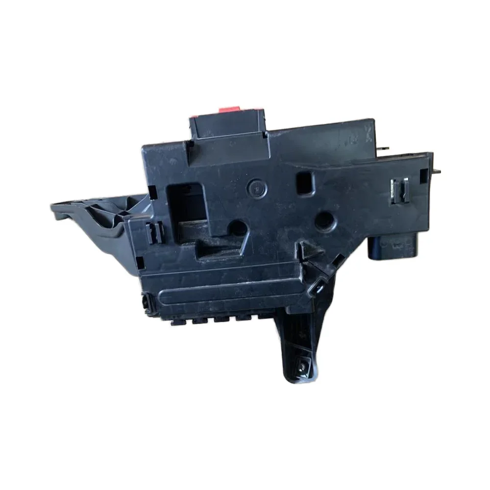 

CHKJ Auto Electrical Systems 2135404578 Fuse Box Assembly Replacement Fuse Box