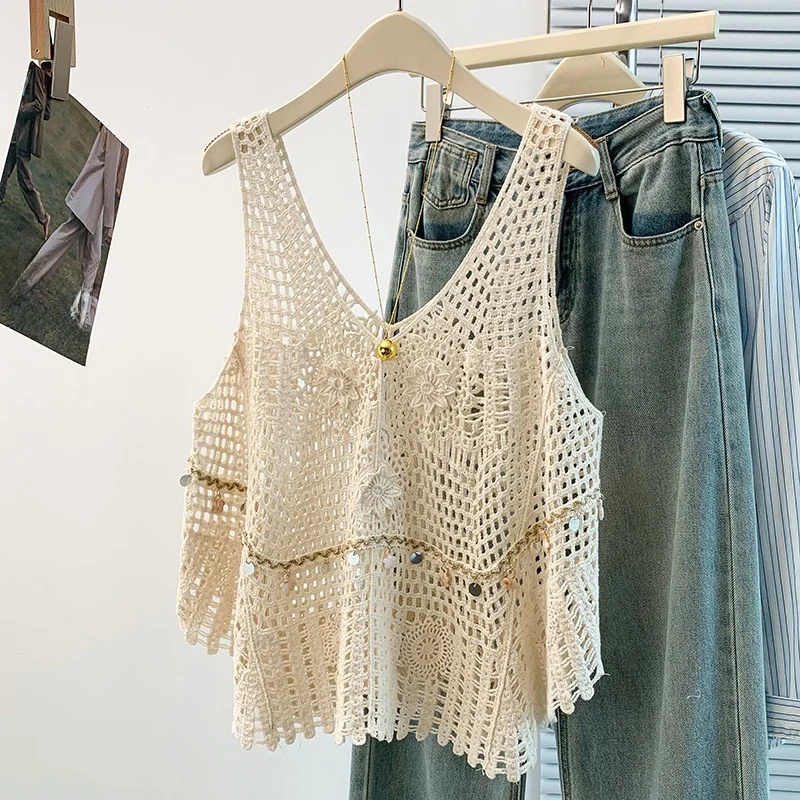 

Elegant White Asymmetric Crochet Vest Women Summer Fashionable V-Neck Sleeveless Layering Tank Top Breathable Lightweight Cot...