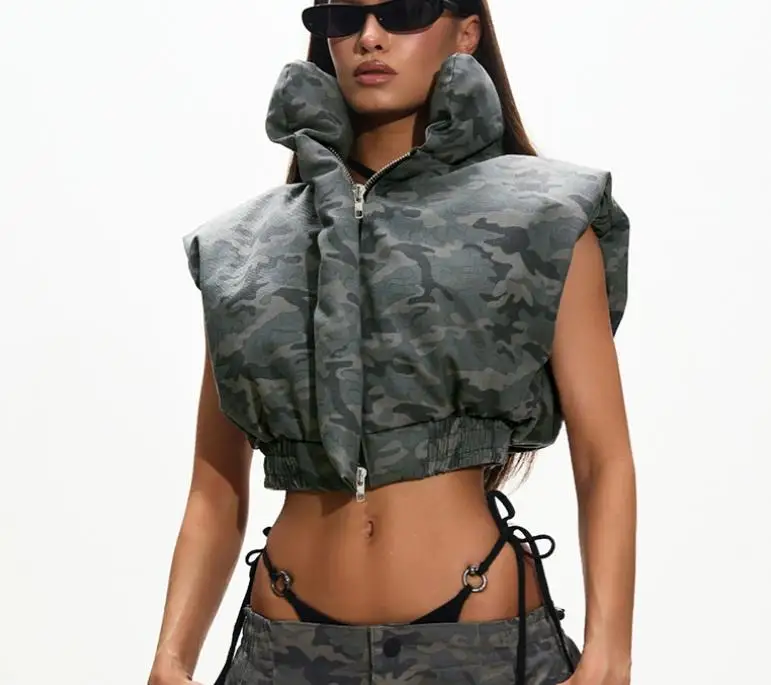 

Women's new street camouflage standing collar sleeveless short zipper bat shaped cotton jacket for autumn and winter 2025