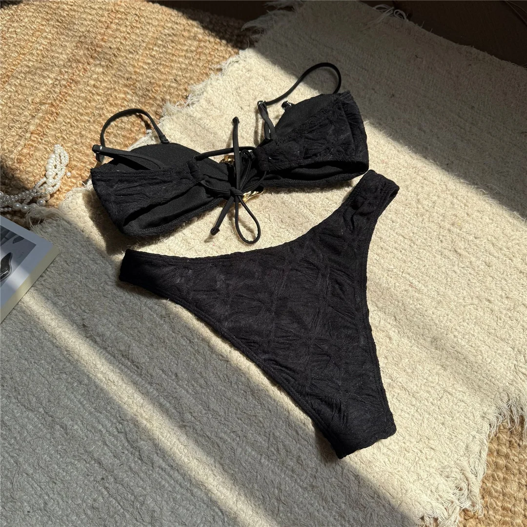 Metallring, geraffter Bikini, Damen-Badeanzug, zweiteiliges Bikini-Set, Damen-Badebekleidung, brasilianischer Schnitt, gepolsterter Badeanzug, Badeanzug, Modell V7080. – Detail 12