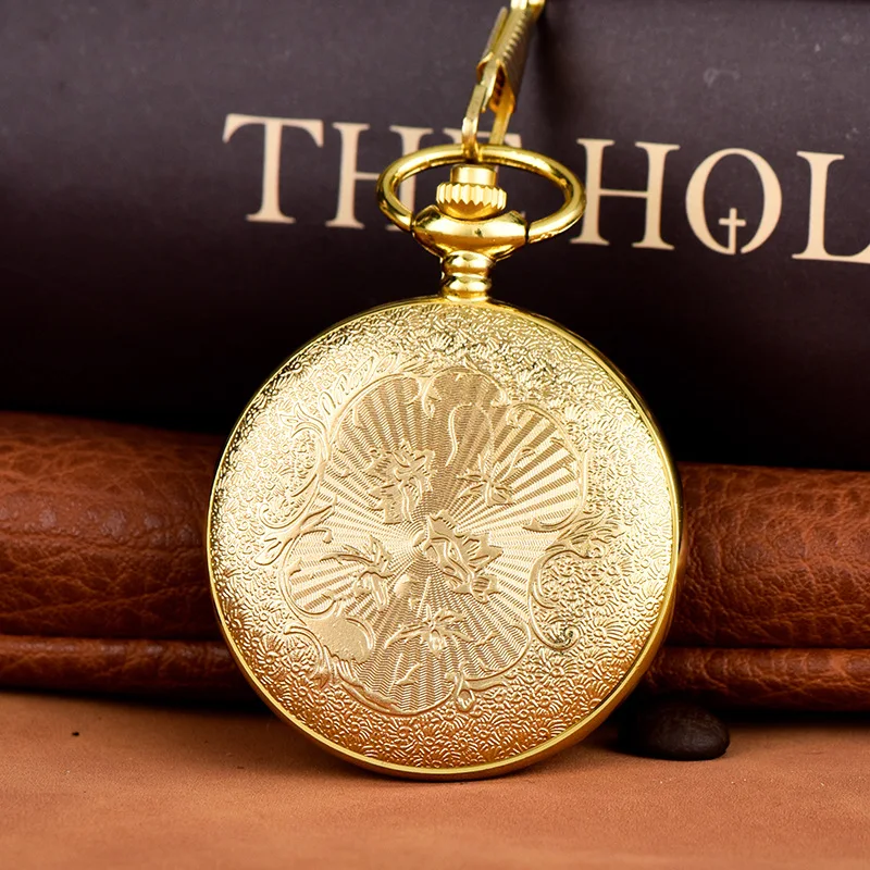 Vintage Luxury Gold Carving Quartz Pocket Watch for Men Engraved Golden Case Fob Chain Clock for Collection Necklace Watches