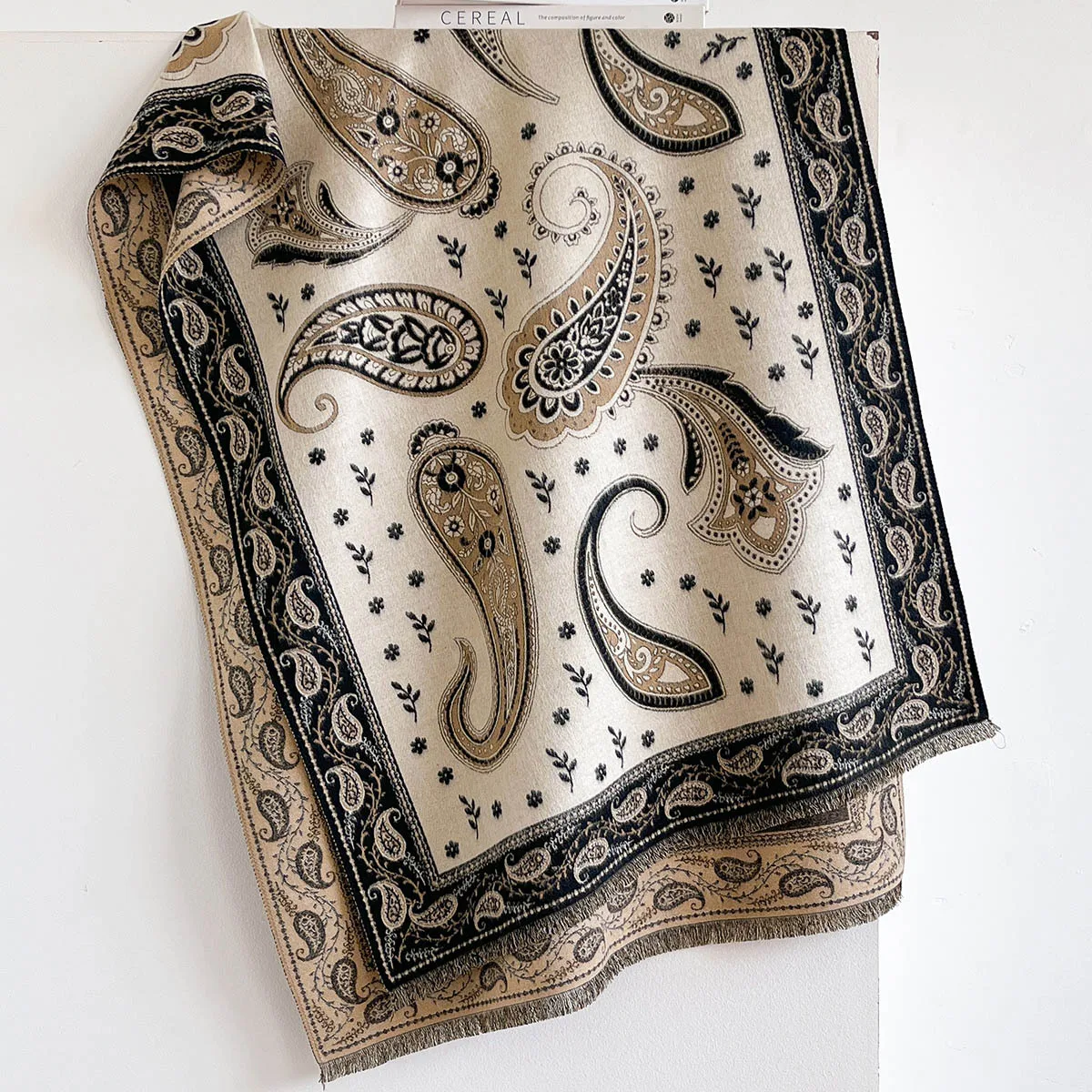 Paisley Women Scarf Winter Shawl Imitation Cashmere Warm Wrap Thick Fringed Large Stole Windproof Scarf for Outdoor Daily Wear