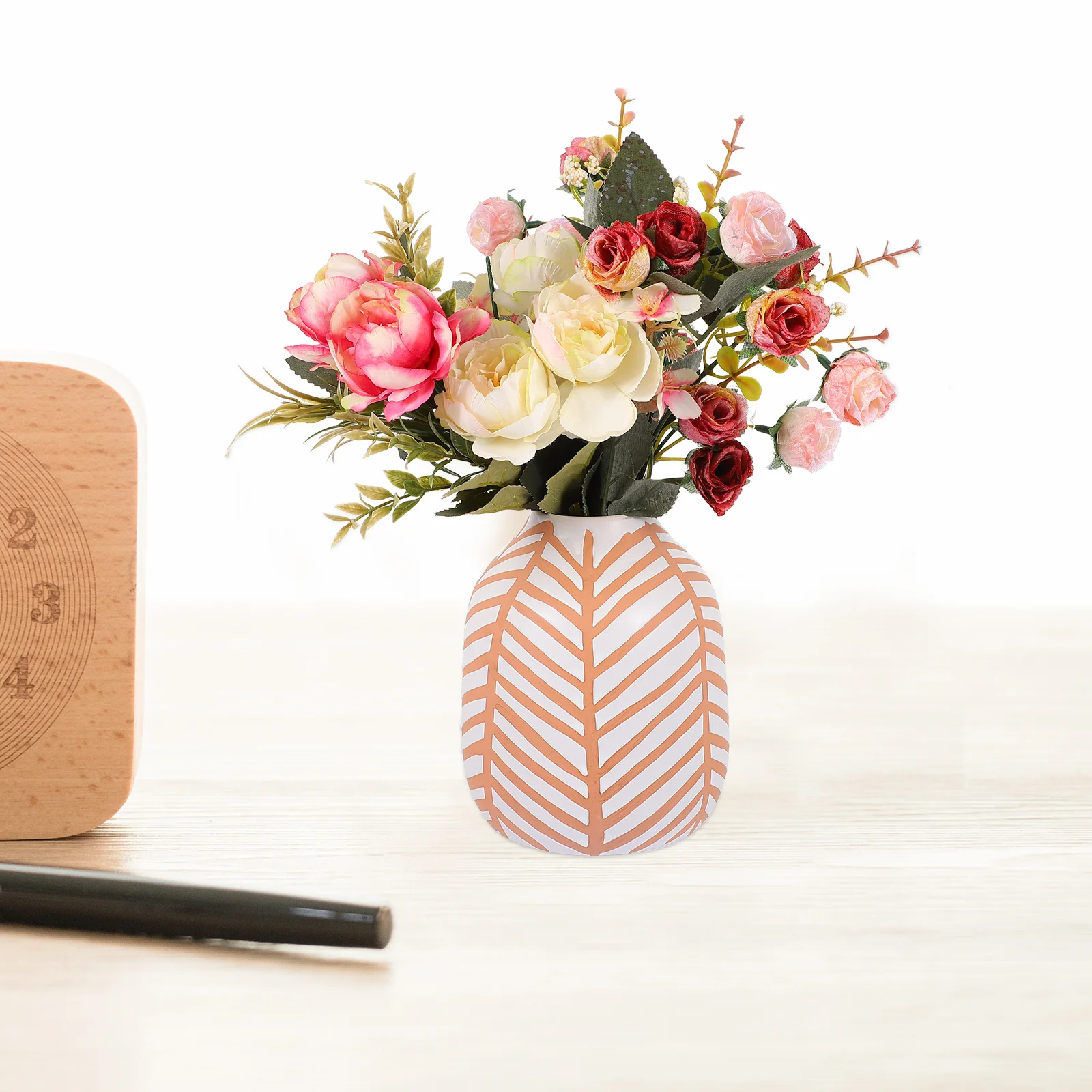 

Creative Ceramic Vase Artistic Dried Flower Planter Suitable for Home Office Modern Decoration Flower Arrangement Vase