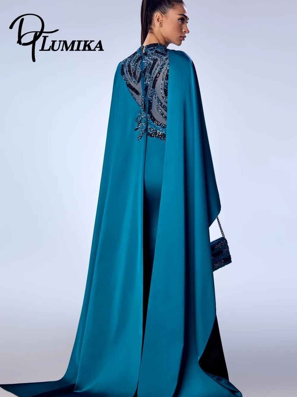 Великолепное вечернее платье для матери невесты. Блестящее вечернее платье с блестками. Роскошное вечернее платье русалки длиной до пола.