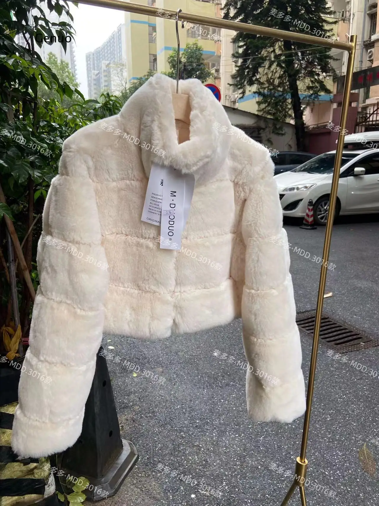 Women Short Fashion Faux Fur Jacket Fluffy Warm Winter Coat Casual Outerwear Elegant Style