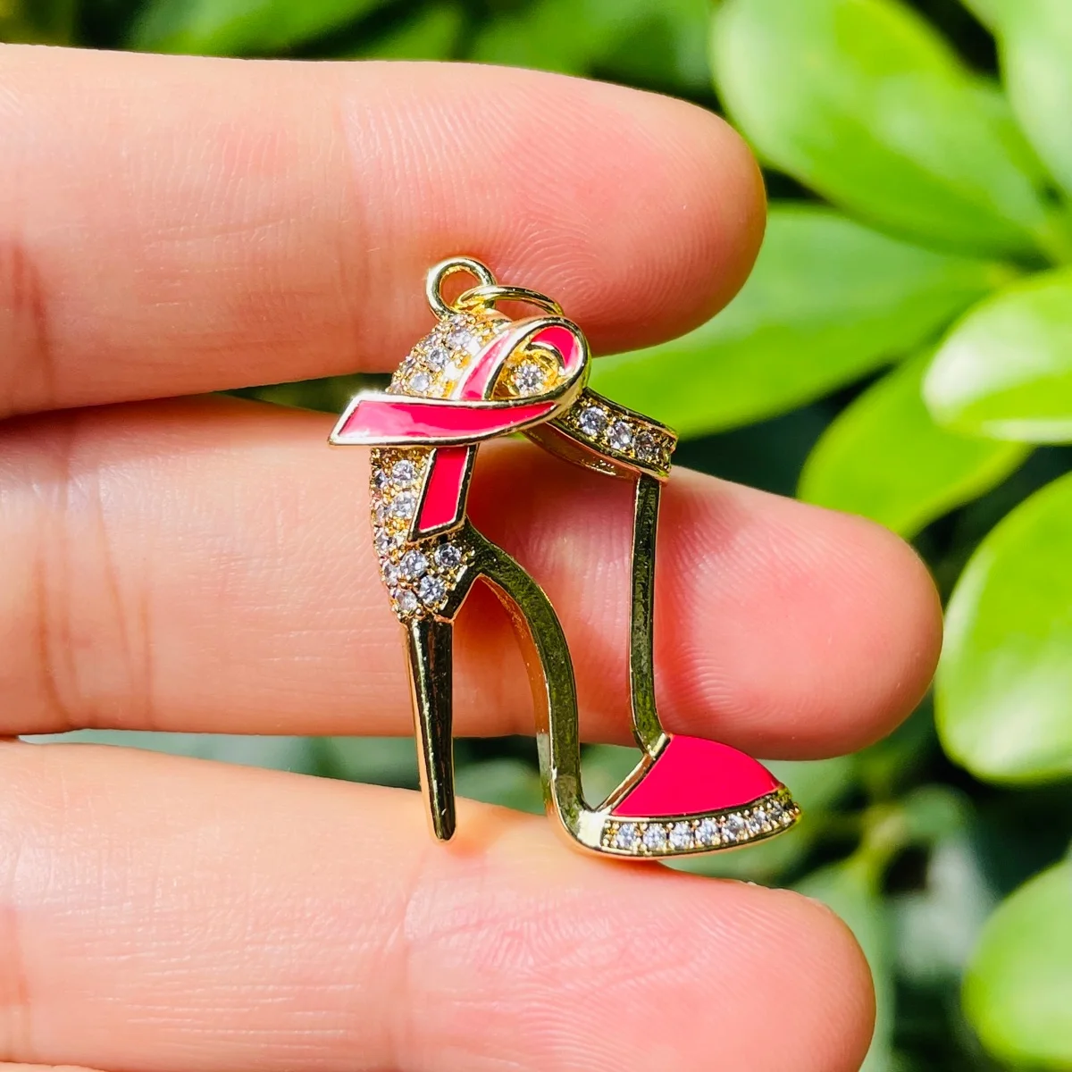 5pcs Pink Ribbon High Heel Shoes Charms Breast Cancer Awareness Gold-Plated Bling Pendants for Women Bracelet Necklace Making