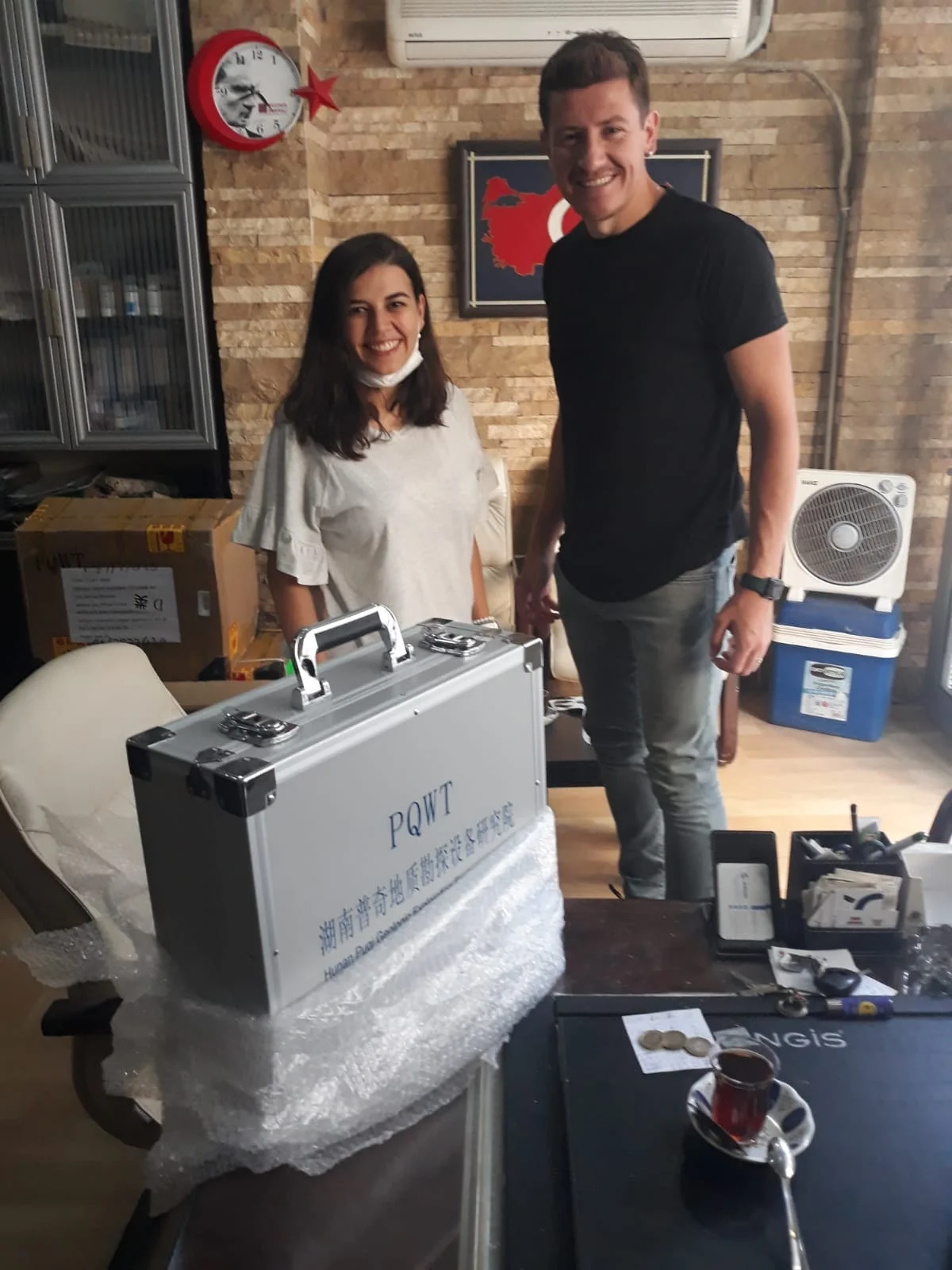 

PQWT- TC500 Макс. 500 м Глубина Свежий результат Водоискатель Детектор воды Устройство обнаружения воды