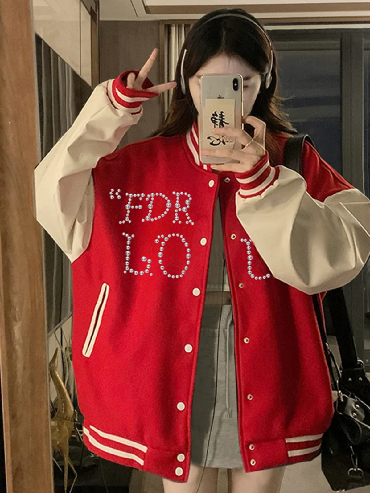 

Женские бейсбольные куртки: мягкие, зимние, для города, с поясом, стройнящие, эластичные, повседневные, теплые, складные, молодежные, для активного отдыха