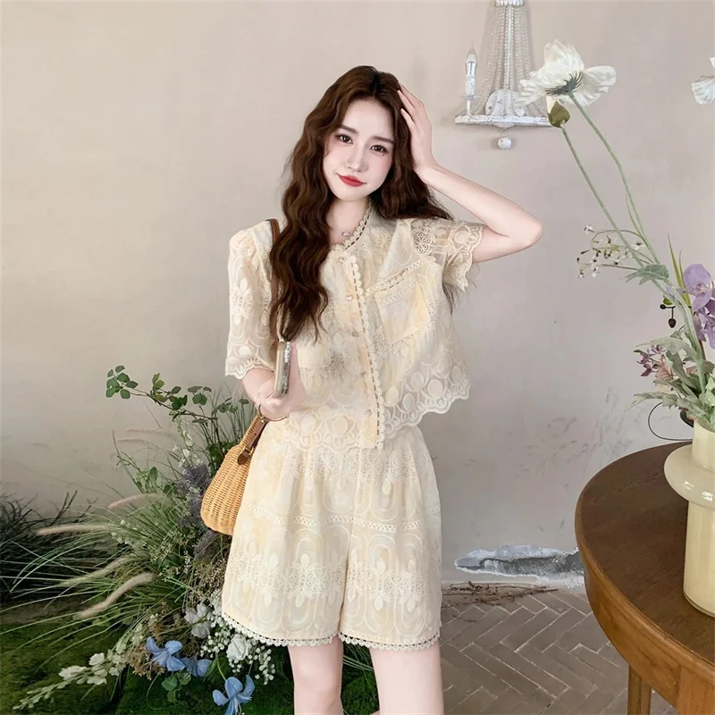 Light Yellow Heavy Embroidery Women Suit For Petite Women 2025 Summer New French Lace top Wide Leg Pants Two-Piece Commuting Set