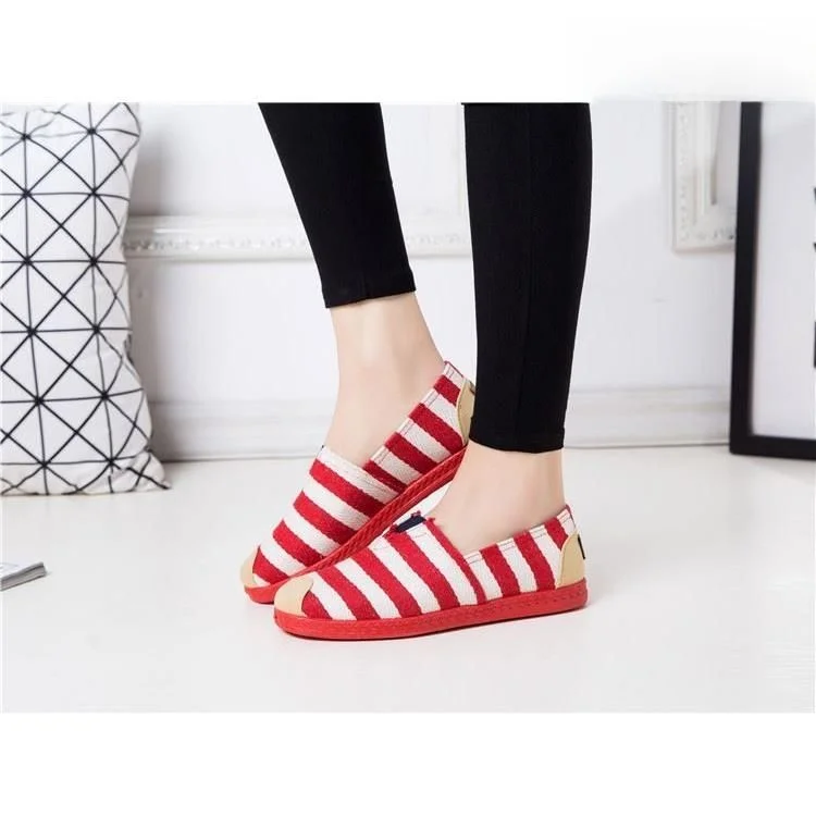 Spring Summer Women's Slip-On Lace Casual Flat Bottom Beijing Shoes Breathable Canvas Shoes Versatile Comfortable Traditional...