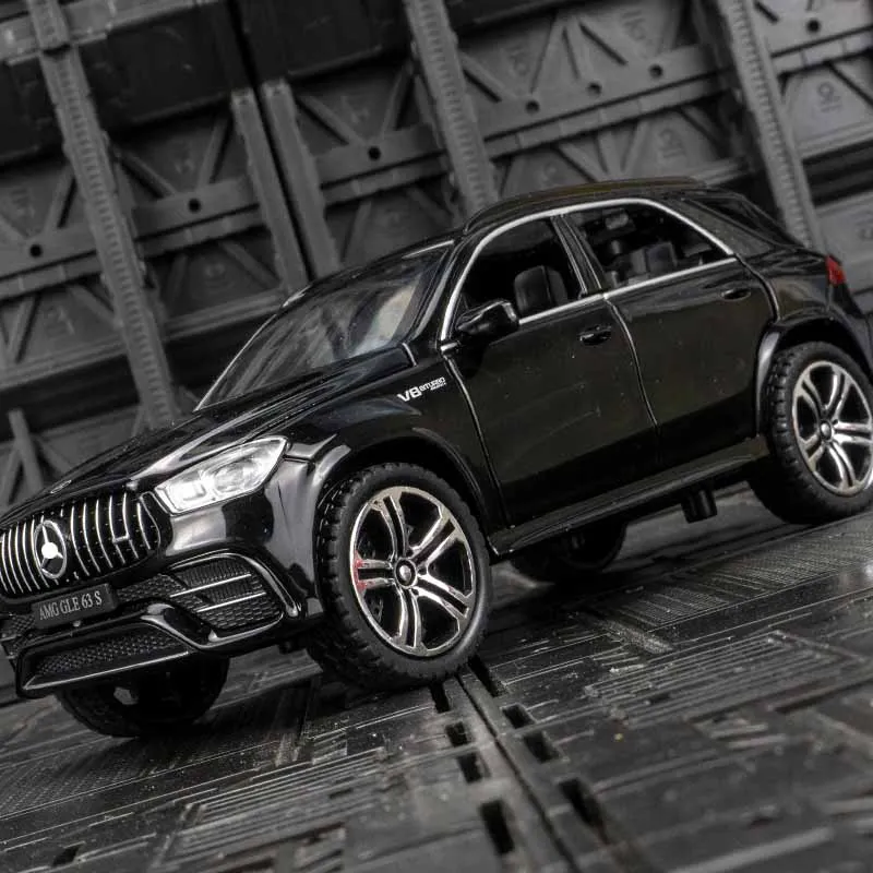 

1:32 Mercedes Benz GLE 63S сплав городской внедорожник модель внедорожника двери автомобиля можно открыть детские игрушки тонкой работы