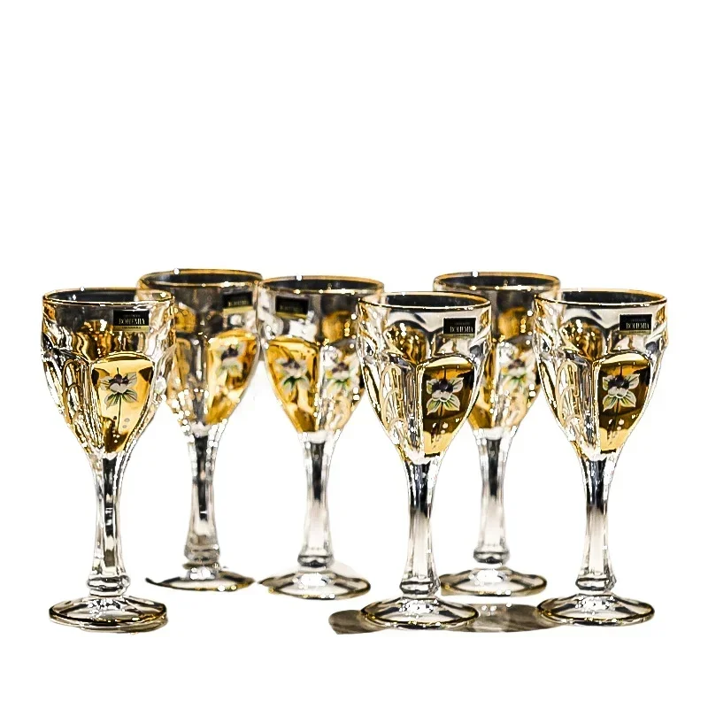 Crystal glass gold-painted tall red wine glasses, a pair of gift box champagne glasses