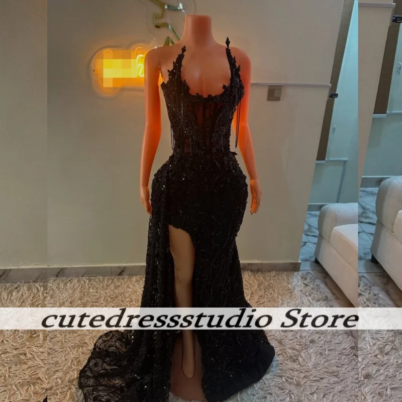 Abiti da sera a sirena con spacco alto senza maniche neri con abiti da ballo africani con applicazioni di perline e nappe di lusso personalizzati