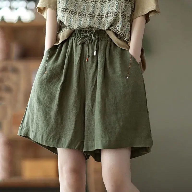 

Женские укороченные шорты с широкими штанинами из мягкого хлопка и льна, с эластичным комфортным поясом, длиной до середины икры, в стиле ручной работы