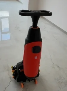 

Compact Walk-Behind Floor Scrubber Machine for Hotel and Supermarket Cleaning