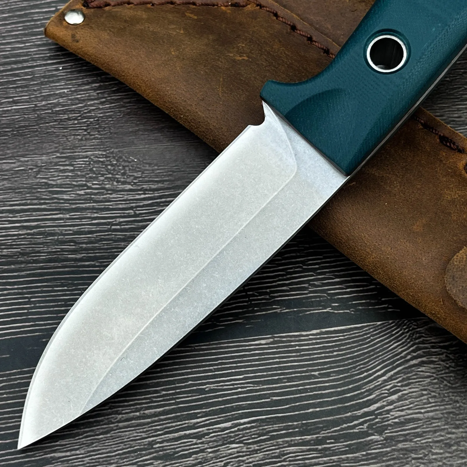 Outdoor Hiking Fixed-Blade Knife with G10 Handle, D2 Blade Multifunctional Tool for Daily Use, Climbing, and Fishing