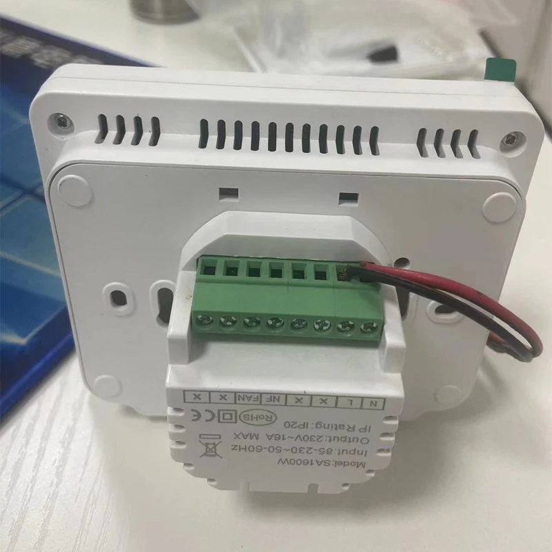 Smart Home การตรวจสอบในร่มเทอร์โมคอนโทรลเลอร์อุณหภูมิ modbus485 0-10V พัดลมควบคุมความเร็ว co2 air คุณภาพ