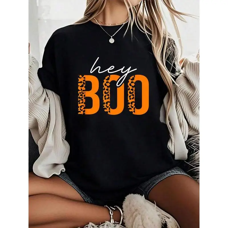 

"Hey Boo Halloween T Shirt Women Oversized Casual Fall Graphic Tee Leopard Print Letter Top Holiday Party Streetwear Gift"