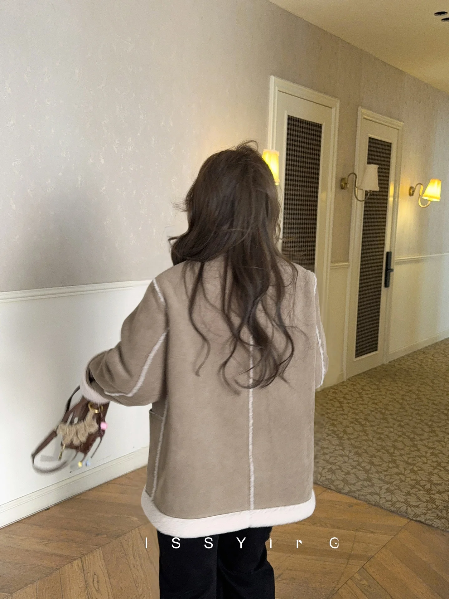 Korean Sle Faux Fur Biker Jaet Large Size Women's Coat Warmth Straight Cut Polyester Blend Long Sve Button Closure