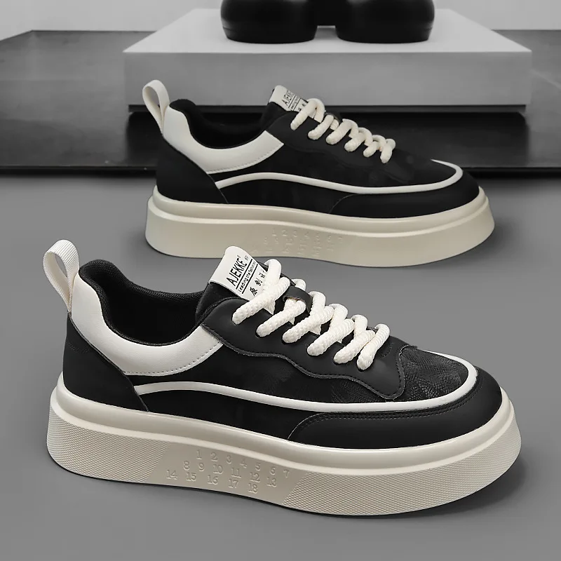 

Style Fashionable and Trendy White Sneakers, Versatile Board Shoes, Thick-soled Height-increasing Casual Men's Shoes 2026
