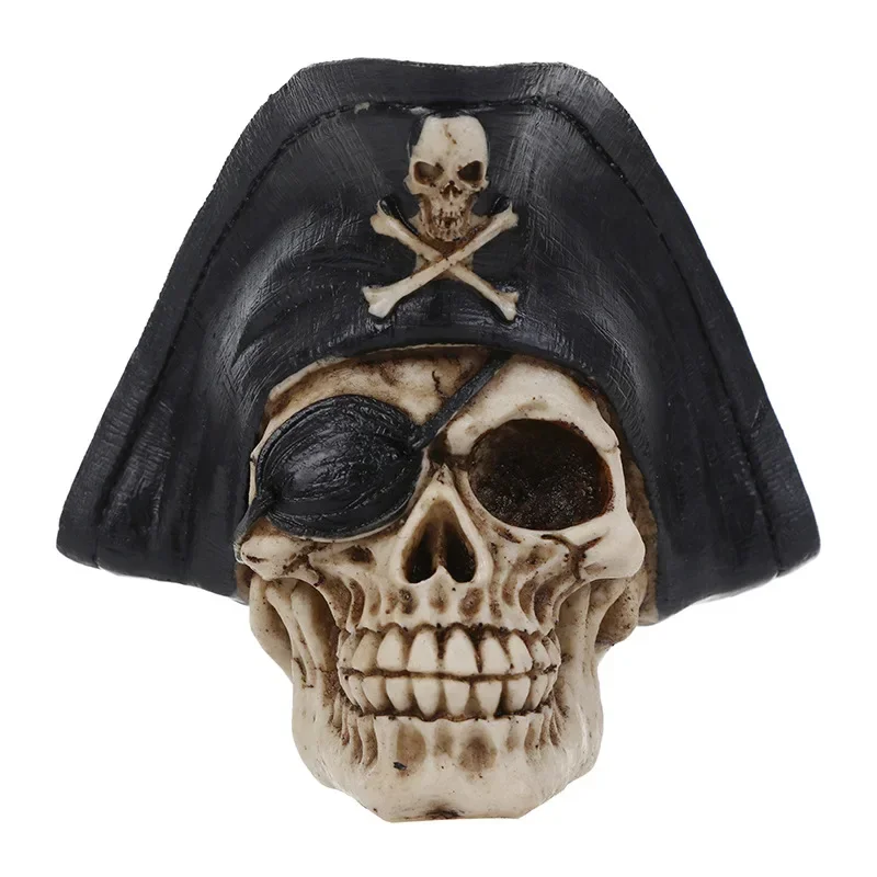 Resin Pirate Skull Head Statue for Home Decor Creative Crafts Figurines Sculpture Halloween Decoration Skull Statue Home Decor