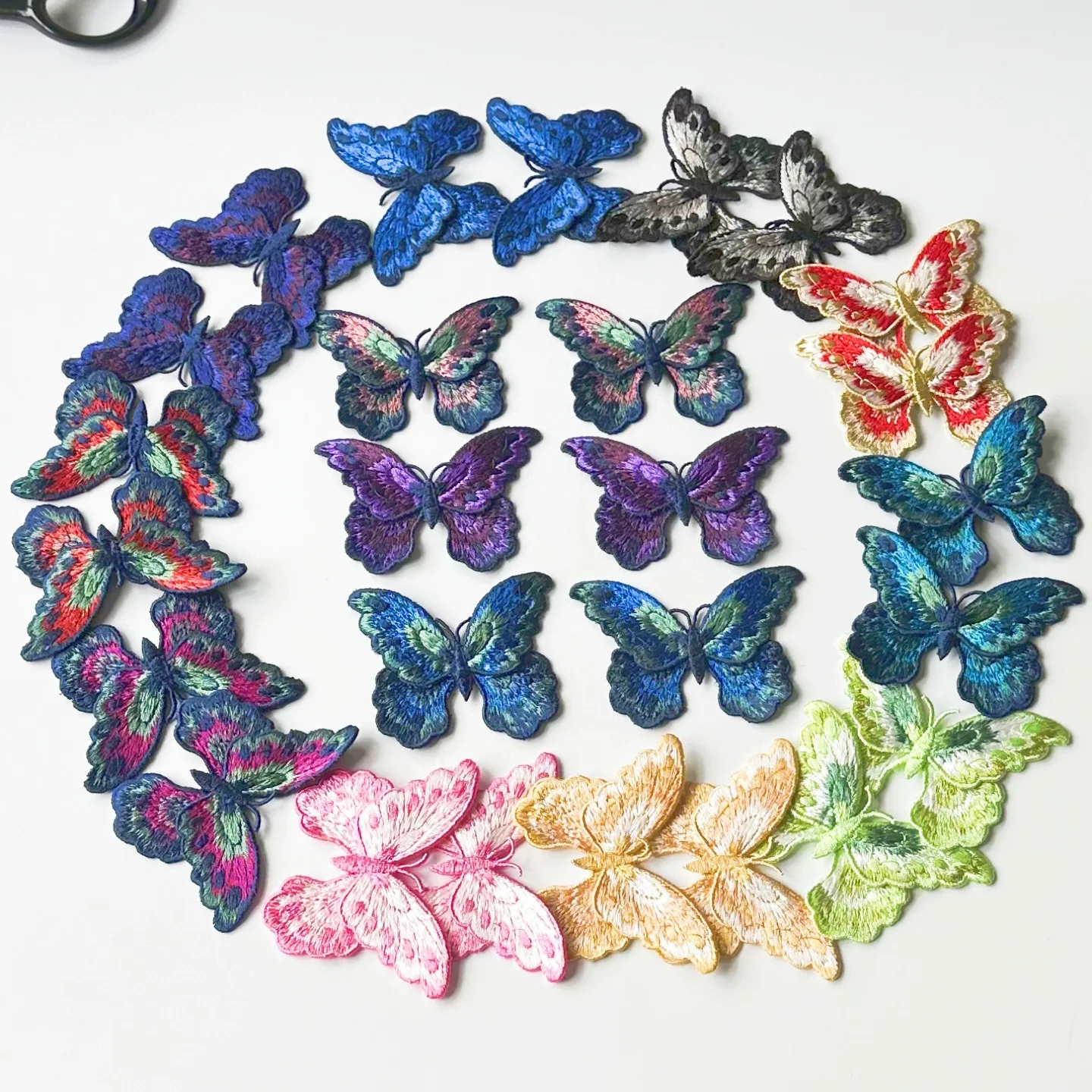 lote-de-50-parches-de-mariposas-bordadas-de-8-cm-para-coser-en-ropa-apliques-diy-para-decoracion-de-sombreros-zapatos-y-chaquetas