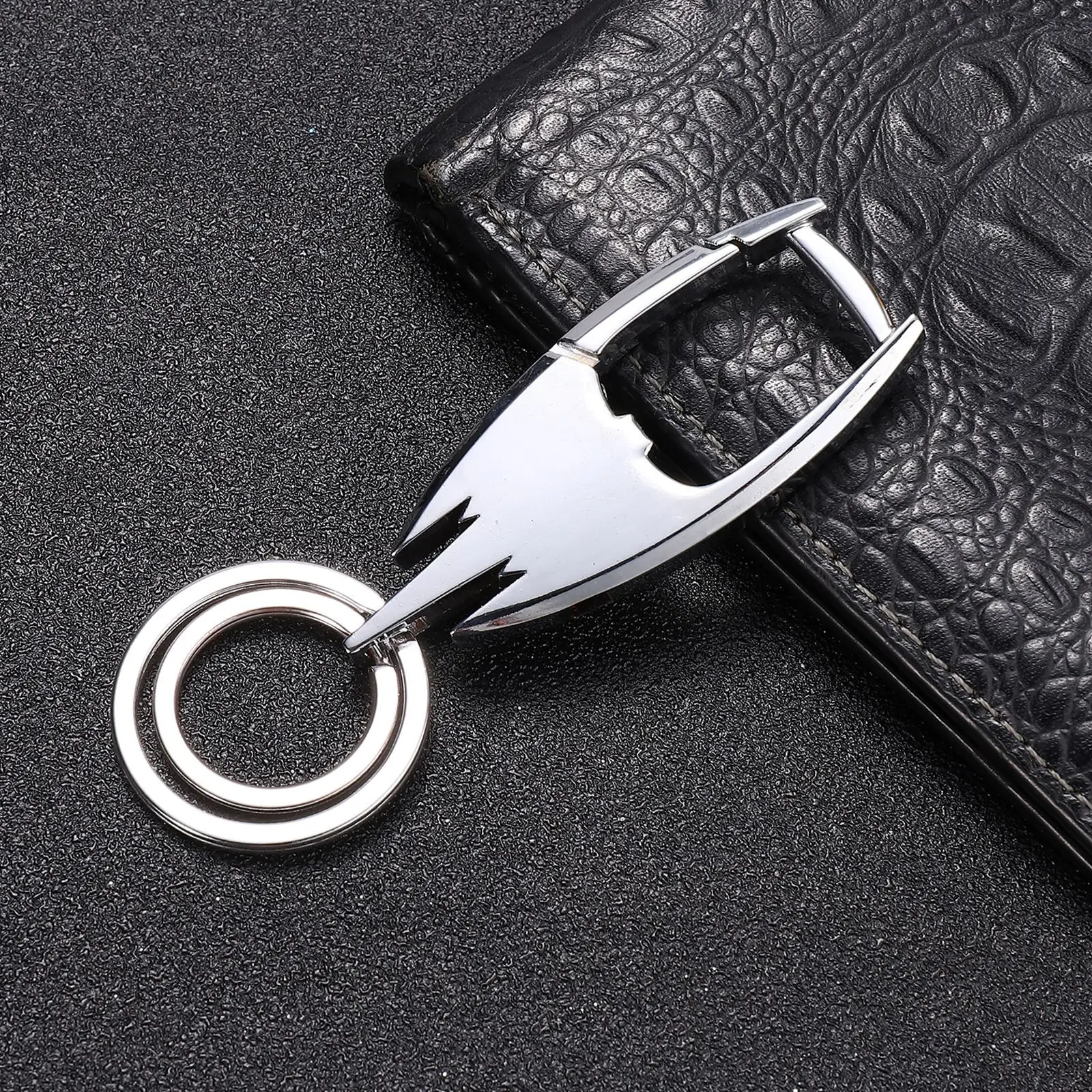 Nieuwe Creatieve Vleermuis Vorm Metalen Sleutelhanger Mannen En Vrouwen Eenvoudige Sleutel Accessoires Party Gift Ornamenten K4060