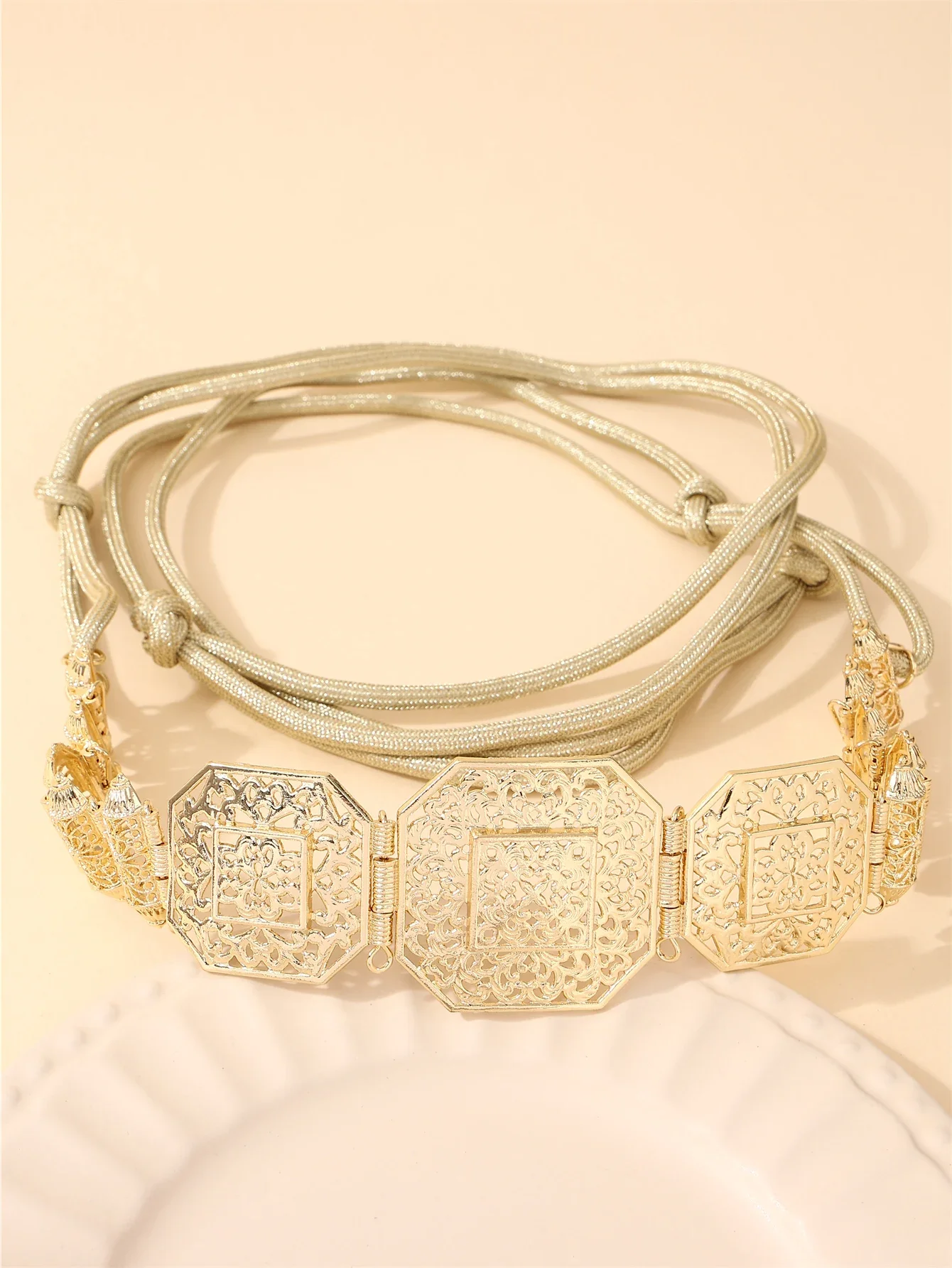 Simple Gold Moroccan Bridal Popular Hollow-Out Waist Chain Retro Style Arab Ladies' Wedding Festival and Party Accessories