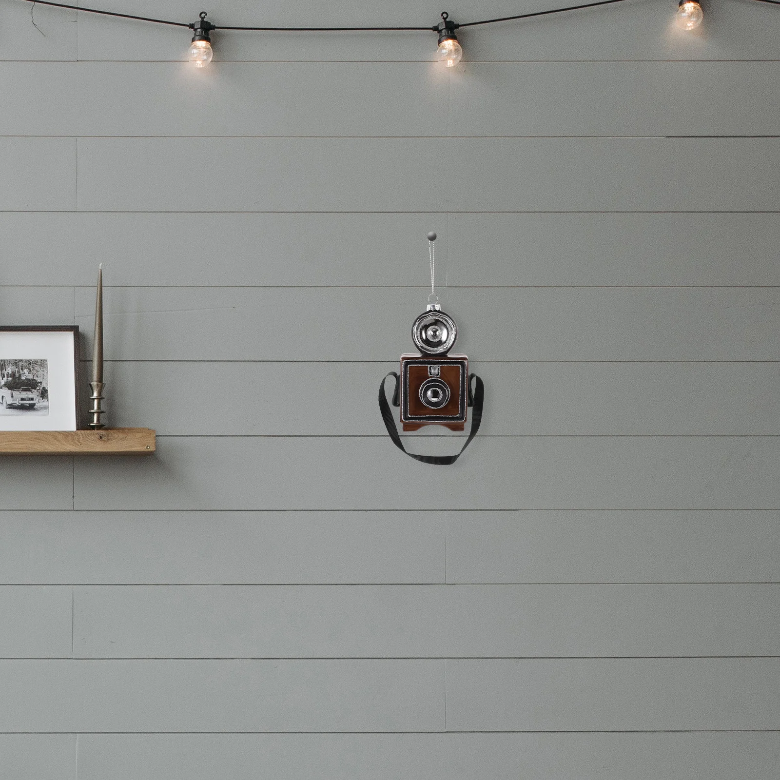 

Sturdy Vintage Camera Ornament Unique Resin Decor for Tabletop Desktop Bar Shopwindow Interior Design Photography Enthusiast