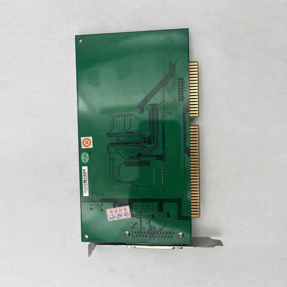 

PCL-833 Rev.B1 01-1 Трехосевой ортогональный энкодер-счетчик, хорошее качество